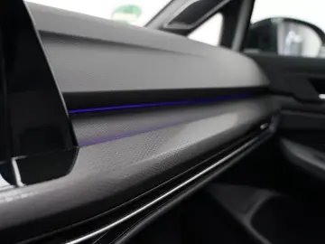 VW Golf VIII GTD PANO H&K LEDER MEMO KEY MATRIX HUD