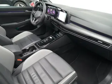 VW Golf VIII GTD PANO H&K LEDER MEMO KEY MATRIX HUD