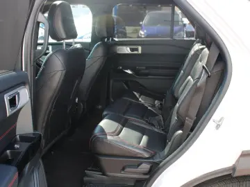 FORD Explorer ST-Line Plug-in-Hybrid 4x4 AHK