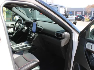 FORD Explorer ST-Line Plug-in-Hybrid 4x4 AHK