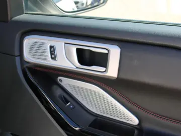 FORD Explorer ST-Line Plug-in-Hybrid 4x4 AHK