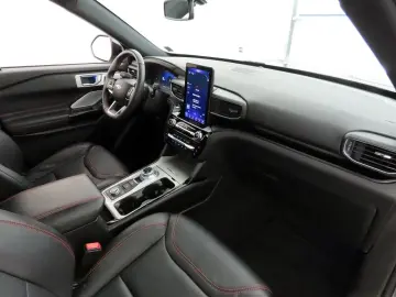 FORD Explorer 3.0 Plug-in Hybrid 4x4 ST-Line iACC AHK