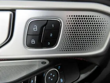 FORD Explorer 3.0 Plug-in Hybrid 4x4 ST-Line iACC AHK