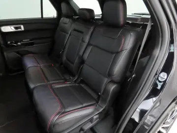 FORD Explorer 3.0 Plug-in Hybrid 4x4 ST-Line iACC AHK