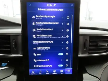 FORD Explorer 3.0 Plug-in Hybrid 4x4 ST-Line iACC AHK