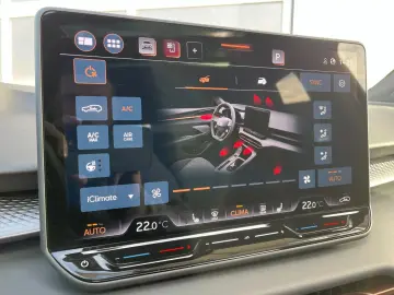 CUPRA Terramar 2.0 TSI DSG 4D VZ NAV HUD PANO 5J GAR