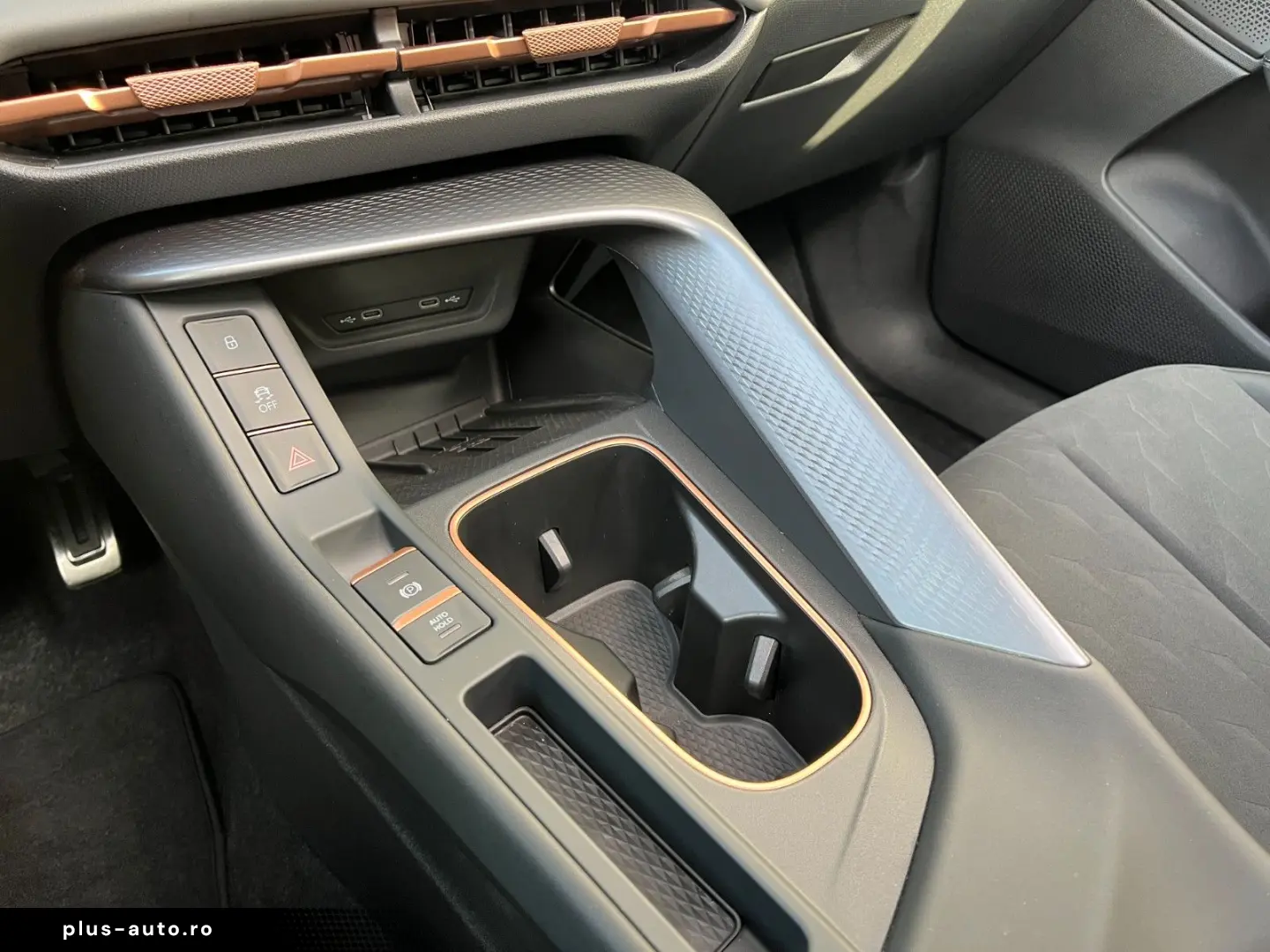 CUPRA Terramar 2.0 TSI DSG 4D VZ NAV HUD PANO 5J GAR