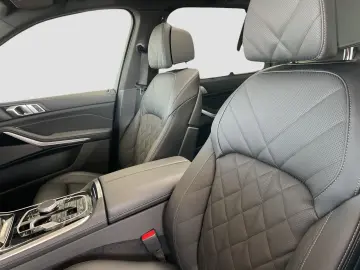 BMW X5 xDrive40d M Sport Standheizung AHK Harman K