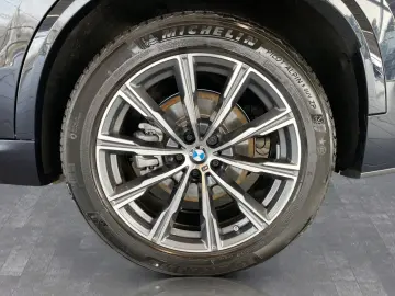 BMW X5 xDrive40d M Sport Standheizung AHK Harman K