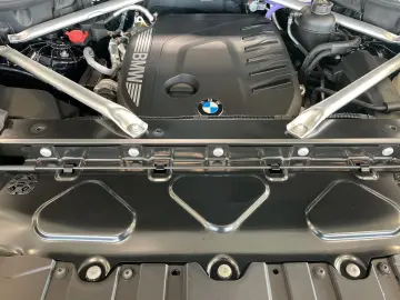 BMW X5 xDrive40d M Sport Standheizung AHK Harman K