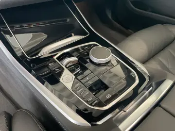 BMW X5 xDrive40d M Sport Standheizung AHK Harman K