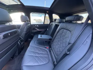 BMW X5 xDrive40d M Sport 2-Achs-Luft AHK PANO h&k