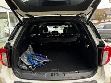 FORD Explorer ST-Line PHEV 4x4 PANO AHK SHZ ACC APP