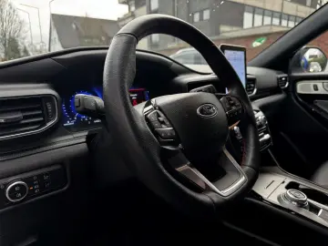 FORD Explorer ST-Line PHEV 4x4 PANO AHK SHZ ACC APP