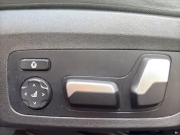 BMW X4 M Competition LED LEDER HUD PANO RFK LANE