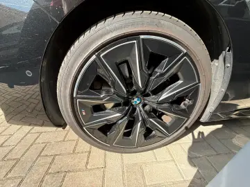 BMW 740 7 740 d xDrive M Sport
