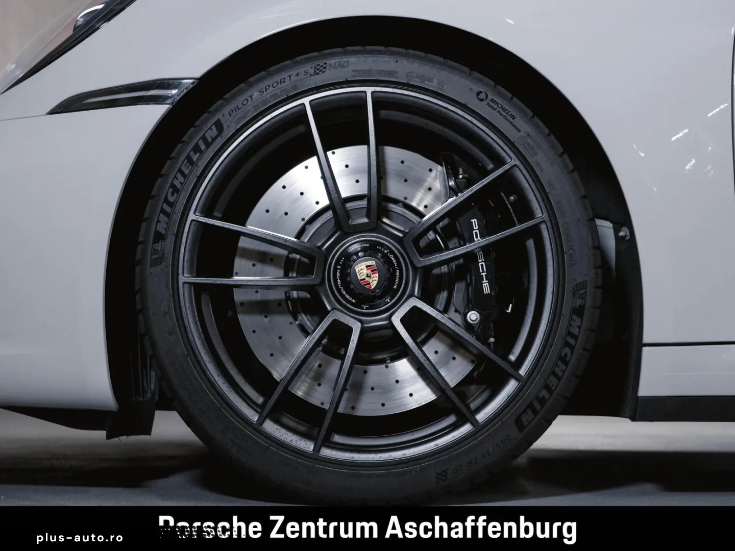 PORSCHE 911 Carrera 4 GTS Liftsystem BOSE Sportsitze