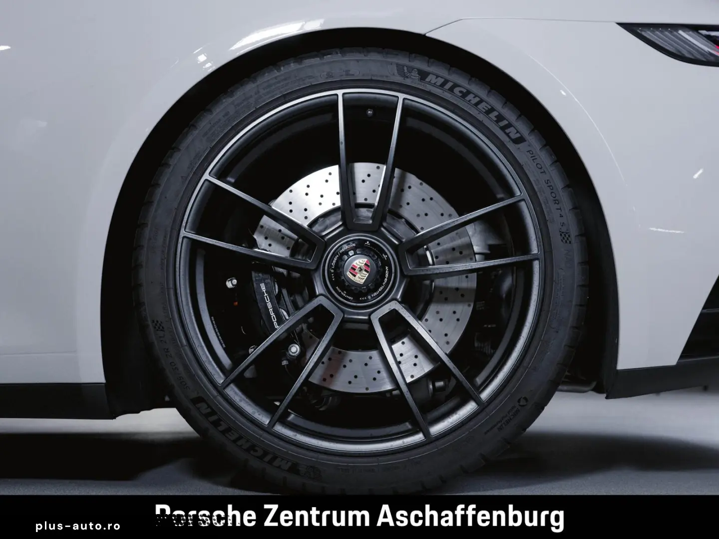 PORSCHE 911 Carrera 4 GTS Liftsystem BOSE Sportsitze