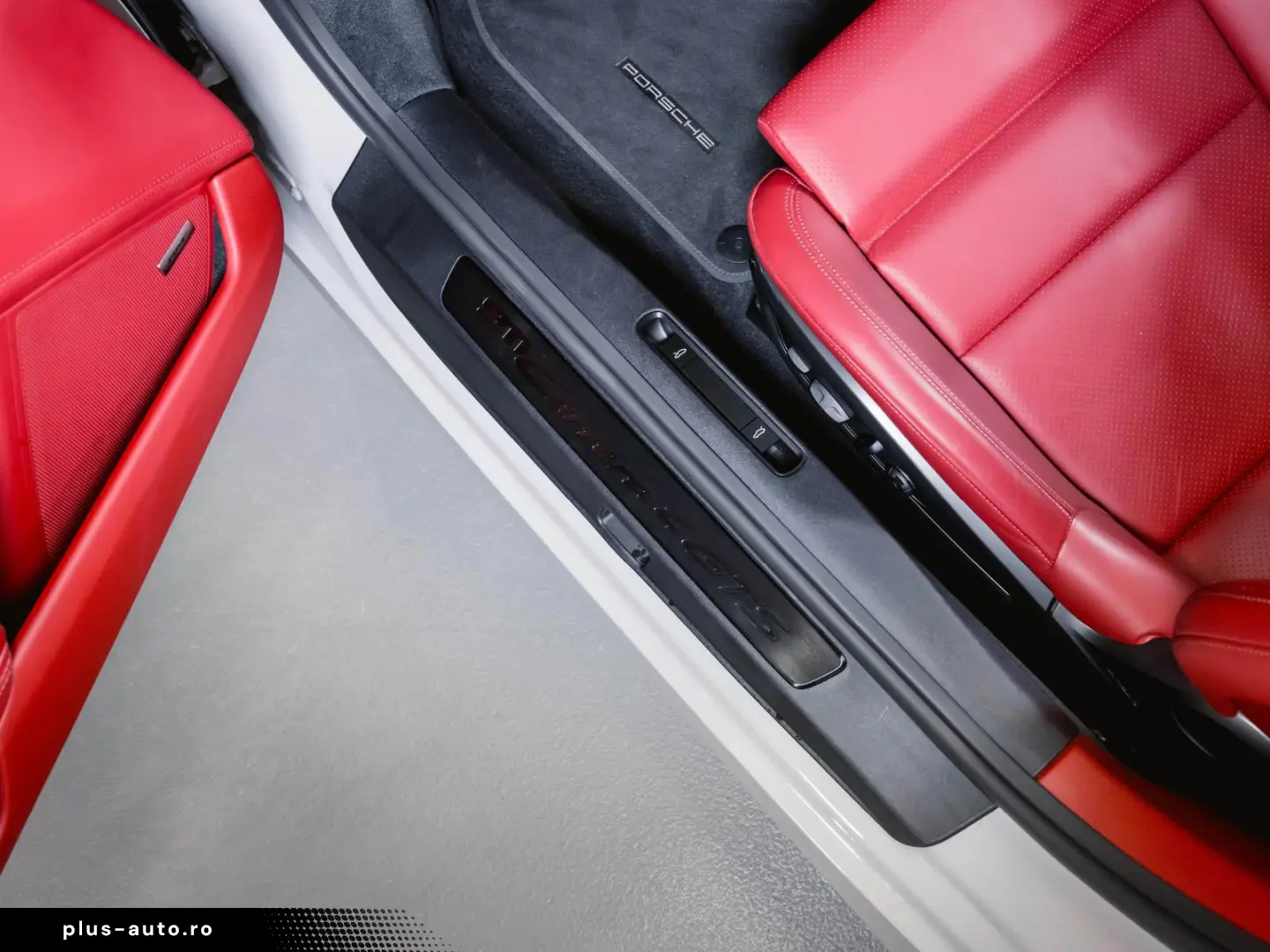 PORSCHE 911 Carrera 4 GTS Liftsystem BOSE Sportsitze
