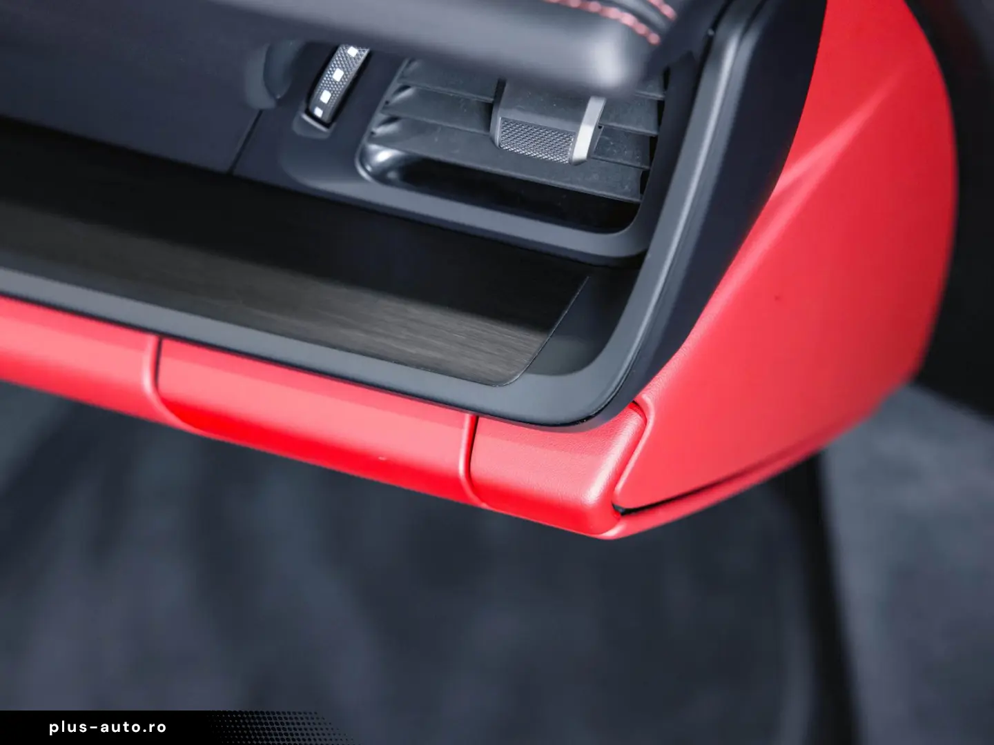 PORSCHE 911 Carrera 4 GTS Liftsystem BOSE Sportsitze