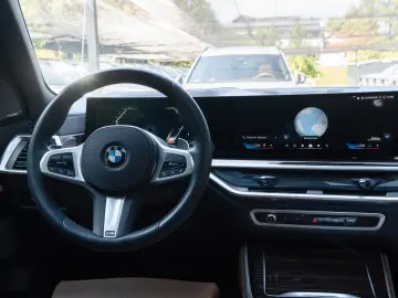 BMW X5 40d M SPORT.LUFT.SOFT.PANO.DR.ASS.360.H K.AHK