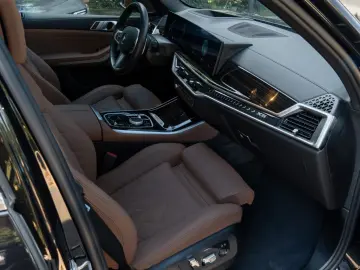 BMW X5 40d M SPORT.LUFT.SOFT.PANO.DR.ASS.360.H K.AHK