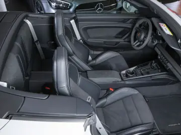 PORSCHE 992 Carrera 4 GTS  CARBON-LIFT-BOSE-APPROVED