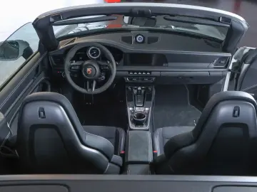 PORSCHE 992 Carrera 4 GTS  CARBON-LIFT-BOSE-APPROVED