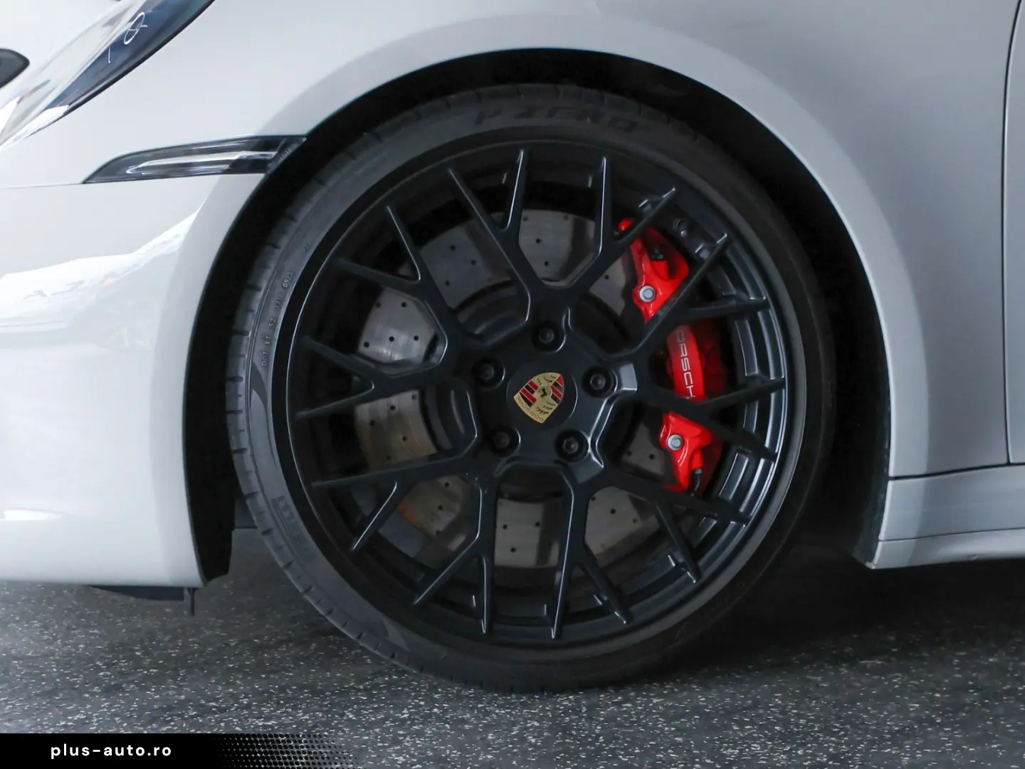 PORSCHE 992 Carrera 4 GTS  CARBON-LIFT-BOSE-APPROVED