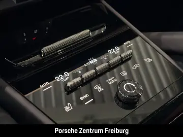 PORSCHE Cayenne E-Hybrid Coupe InnoDrive Sportabgas HUD