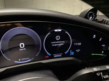 PORSCHE Taycan 4S Cross Turismo   Hinterachslenkung