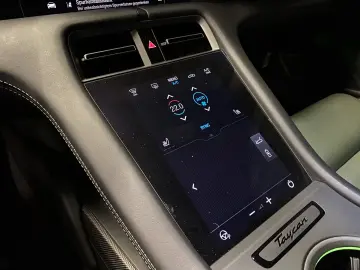 PORSCHE Taycan 4S Cross Turismo   Hinterachslenkung