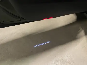 PORSCHE Taycan 4S Cross Turismo   Hinterachslenkung