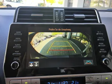 TOYOTA Land Cruiser Executive