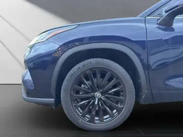 TOYOTA Highlander Hybrid Luxury 7 SITZER LEDER AHK JBL