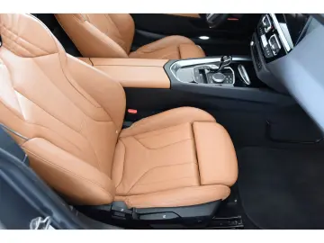 BMW Z4 sDrive 30 i M Sport Sitzheizung HiFi-Lautspre