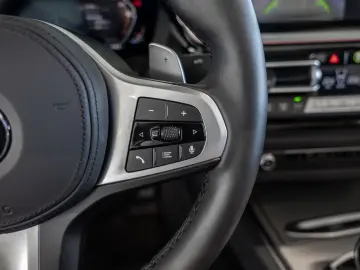 BMW Z4 40i FACEL. HUD LED W-LAN NAVI H K KAMERA SHZ