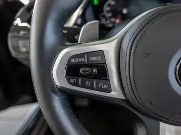 BMW Z4 40i FACEL. HUD LED W-LAN NAVI H K KAMERA SHZ