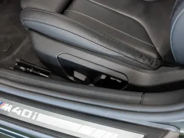 BMW Z4 40i FACEL. HUD LED W-LAN NAVI H K KAMERA SHZ