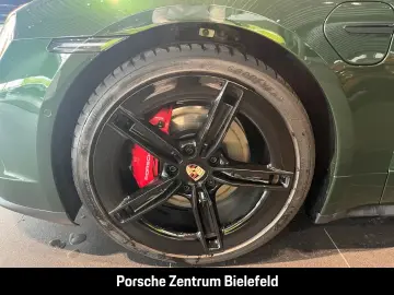 PORSCHE Taycan 4S Surround-View Panorama