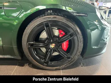 PORSCHE Taycan 4S Surround-View Panorama
