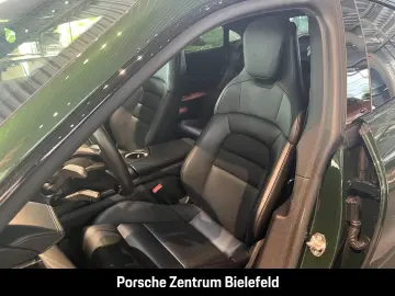 PORSCHE Taycan 4S Surround-View Panorama