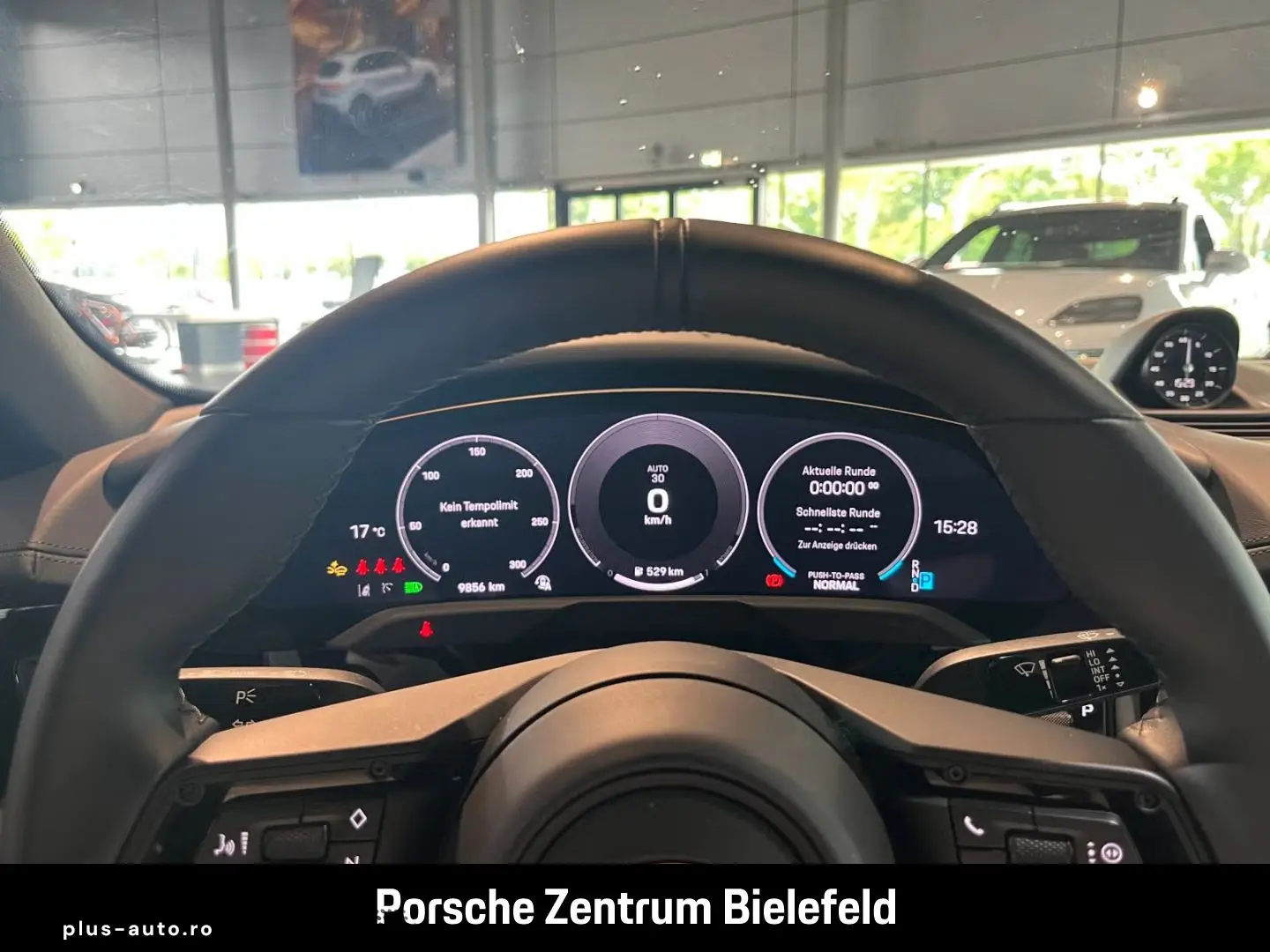 PORSCHE Taycan 4S Surround-View Panorama