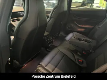 PORSCHE Taycan 4S Surround-View Panorama