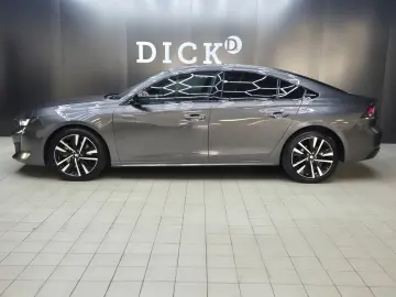 PEUGEOT 508 Hybrid 225 GT NAVI LED KAMERA ACC 18