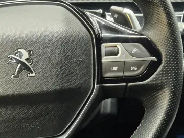 PEUGEOT 508 Hybrid 225 GT NAVI LED KAMERA ACC 18