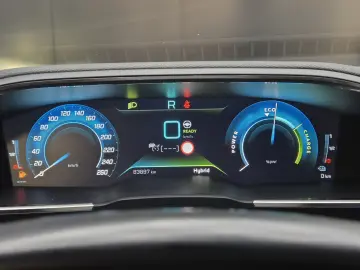 PEUGEOT 508 Hybrid 225 GT NAVI LED KAMERA ACC 18
