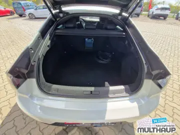 PEUGEOT 508 GT Plug-In Hybrid 225 E-EAT8 LED ACC