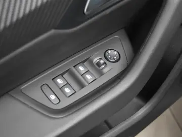 PEUGEOT 508 Hybrid Allure 8EAT LED PanoKamera ACC