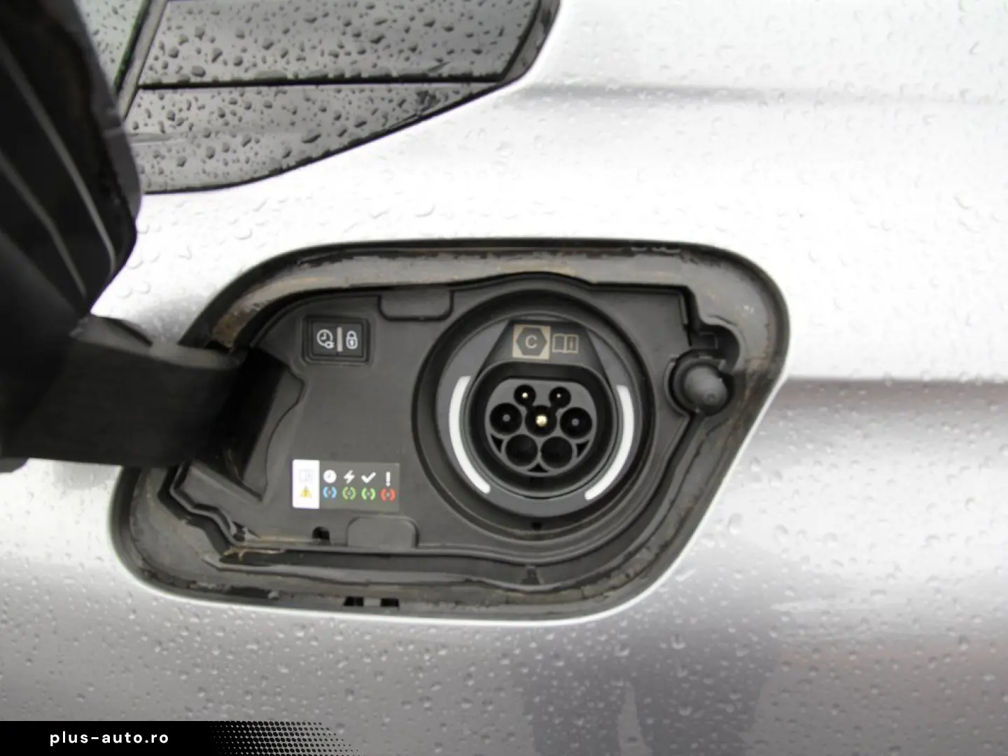 PEUGEOT 508 1.6e HYBRID Allure FULL-LED Stop&Go